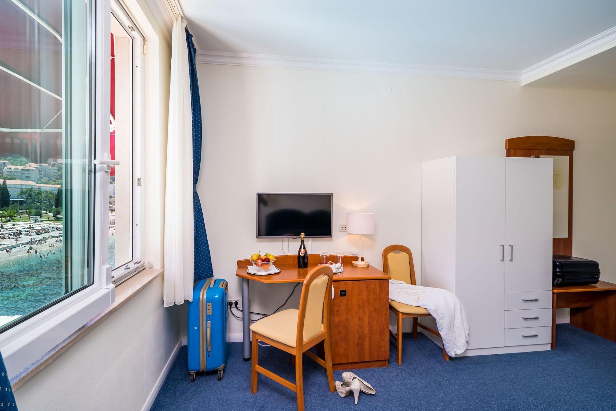 Boutique & Wolff Hotel