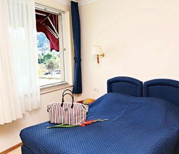 Boutique & Wolff Hotel